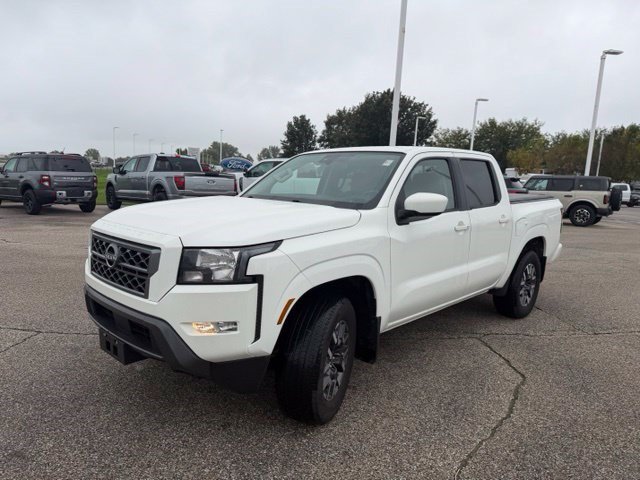 Used 2022 Nissan Frontier SV AWD/4WD image 3