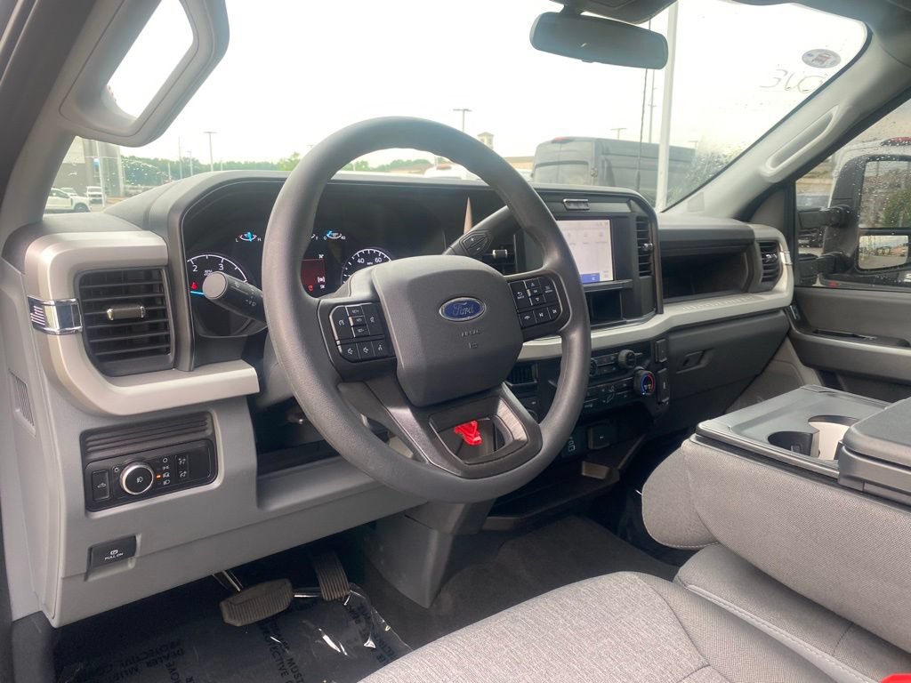 Certified 2025 Ford F350 XL w/ STX Appearance Package AWD/4WD image 11