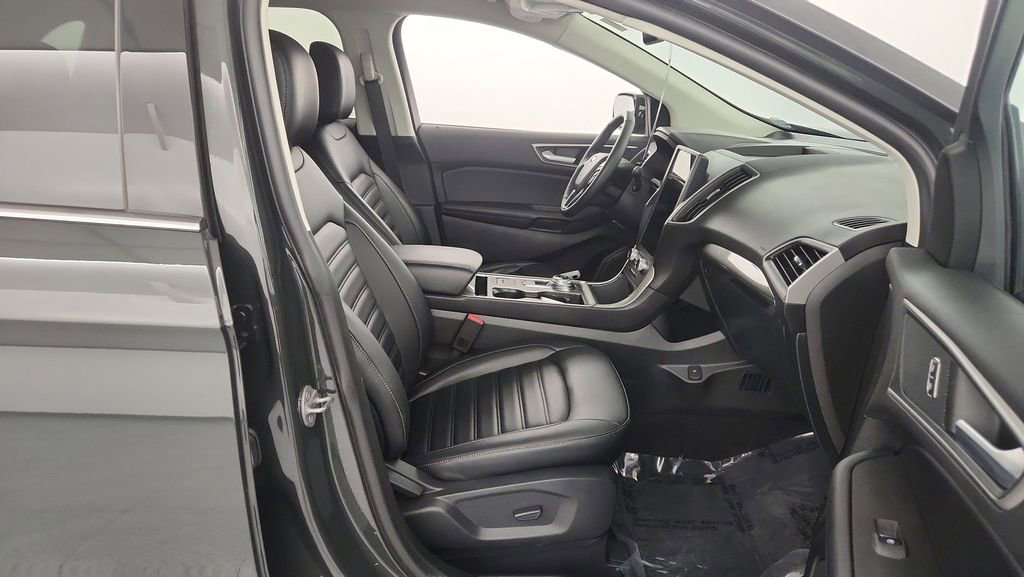 Certified 2024 Ford Edge SEL w/ Convenience Package image 30
