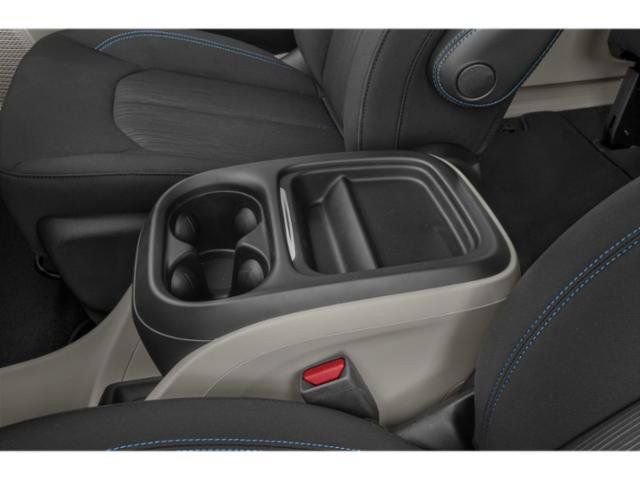 Used 2021 Chrysler Pacifica Touring-L w/ S Appearance Package FWD image 17