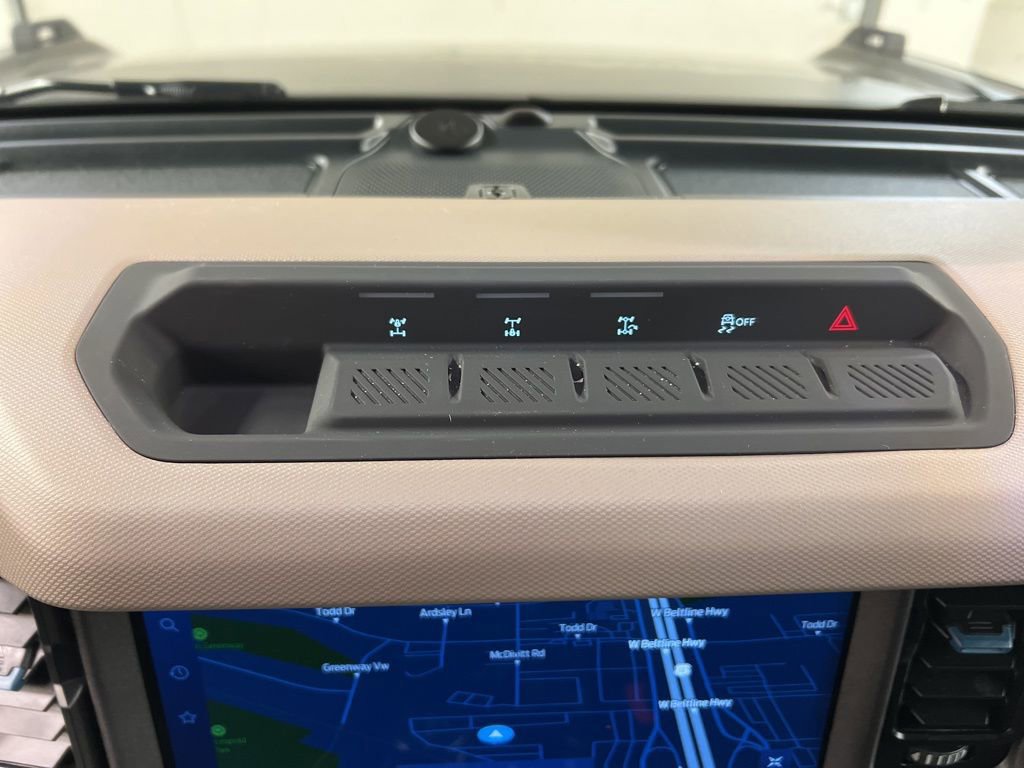 Certified 2024 Ford Bronco Wildtrak image 28
