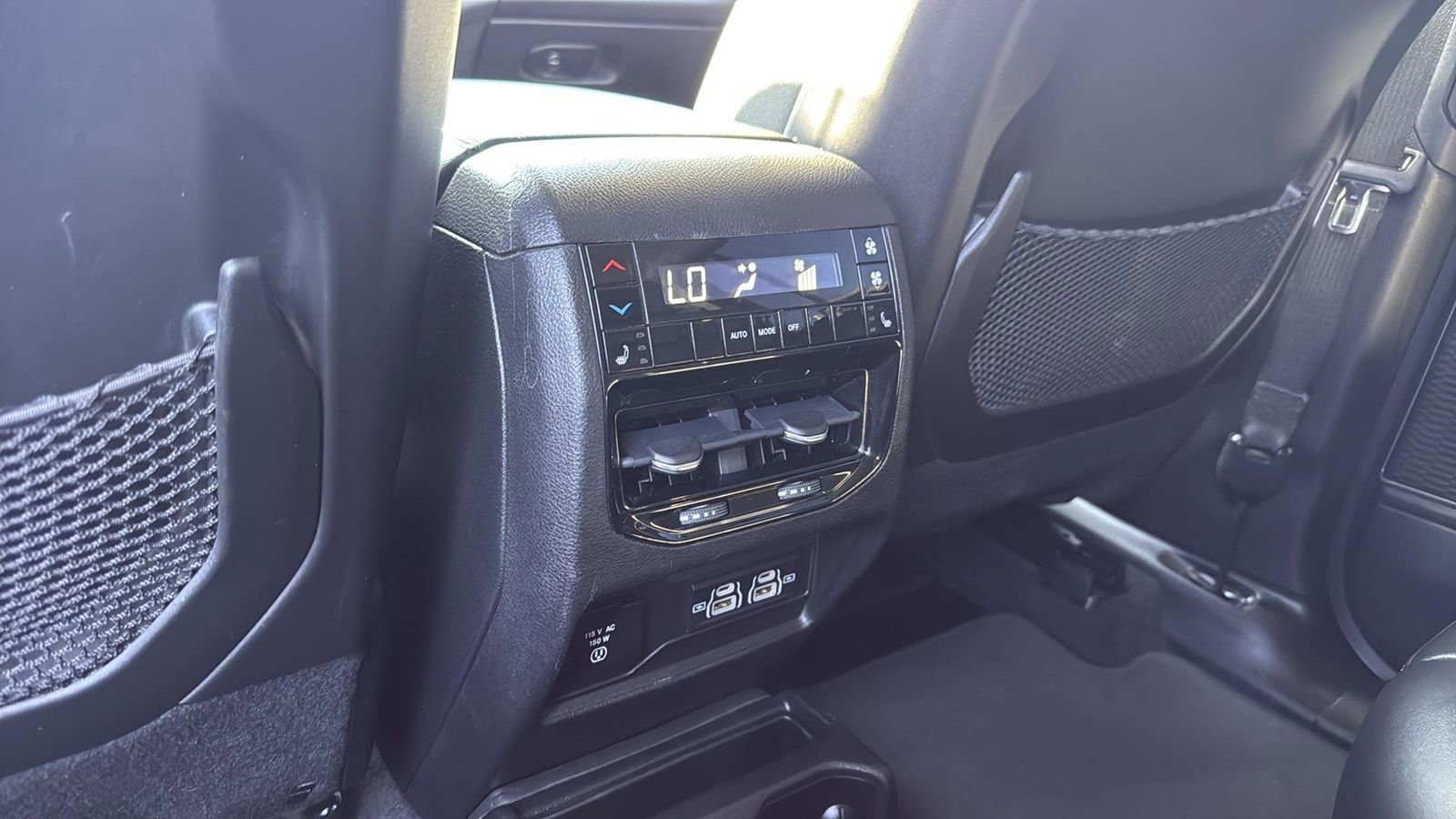 Used 2022 Jeep Grand Cherokee L Limited image 28