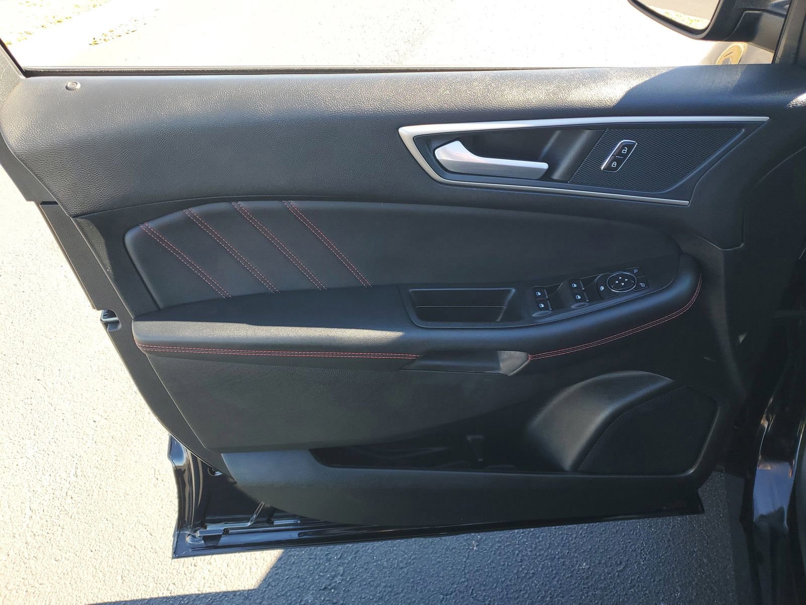 Certified 2024 Ford Edge ST-Line image 14