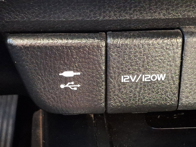 Used 2019 Toyota Camry XLE FWD image 26