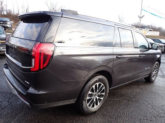 Certified 2025 Ford Expedition Max Platinum image 4