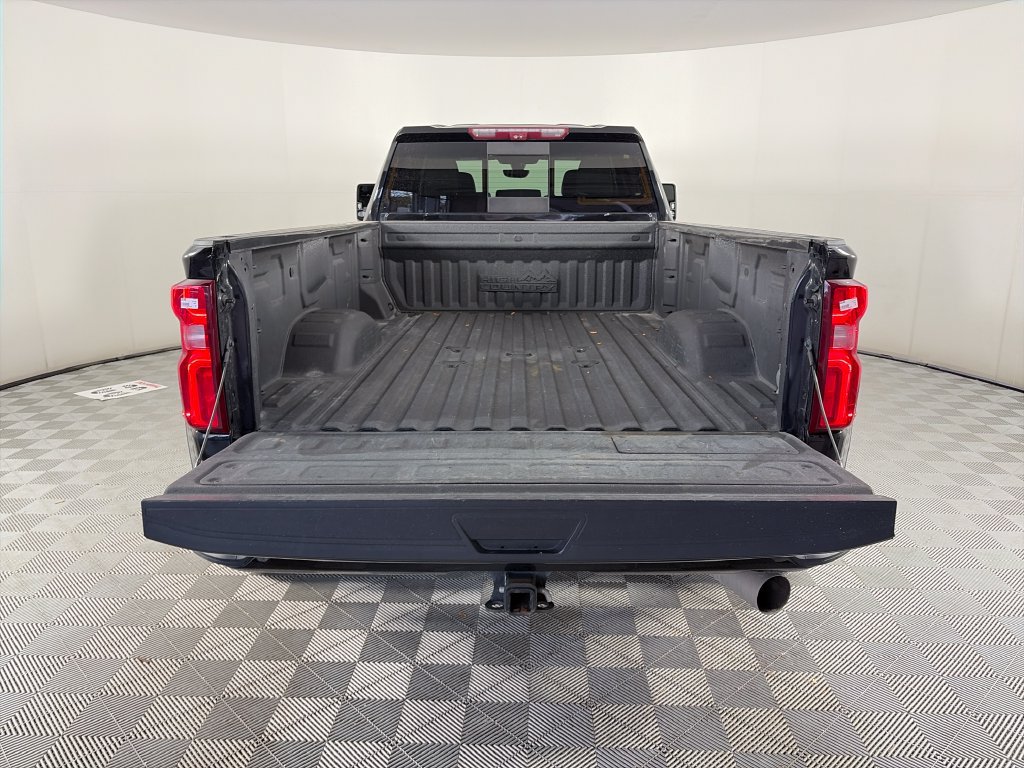 Used 2022 Chevrolet Silverado 3500 High Country AWD/4WD image 27