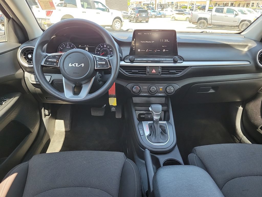 Used 2023 Kia Forte LXS w/ LXS Technology Package FWD image 10