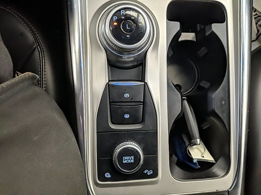 Certified 2023 Ford Explorer XLT w/ Equipment Group 202A image 19