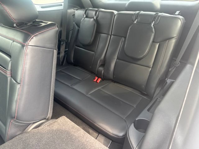 Certified 2025 Ford Explorer ST AWD/4WD image 7
