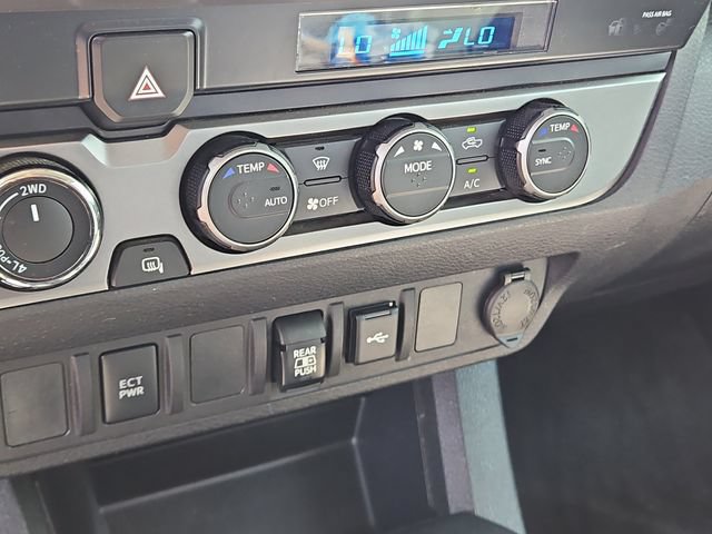 Used 2022 Toyota Tacoma SR5 AWD/4WD image 19