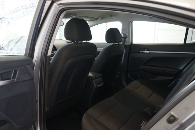 Used 2020 Hyundai Elantra SE w/ Cargo Package (C1) image 27
