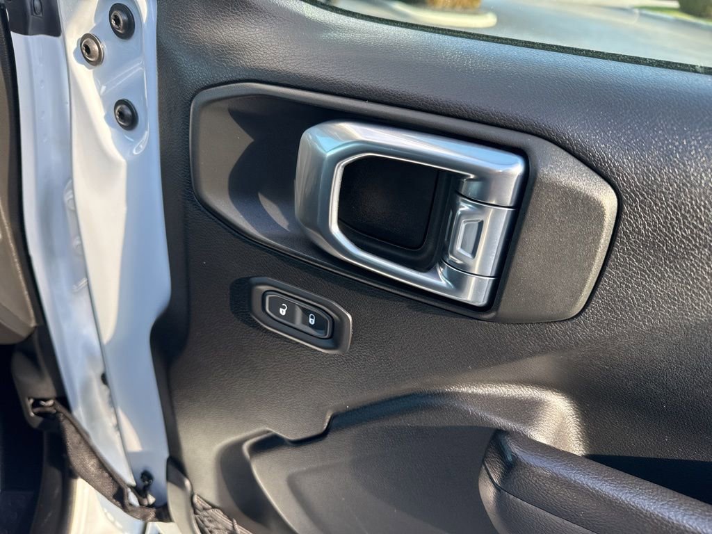 Used 2021 Jeep Wrangler Unlimited Sport image 36