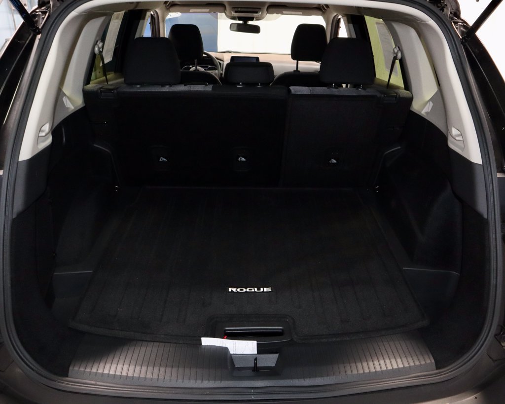 Used 2023 Nissan Rogue SV AWD/4WD image 13
