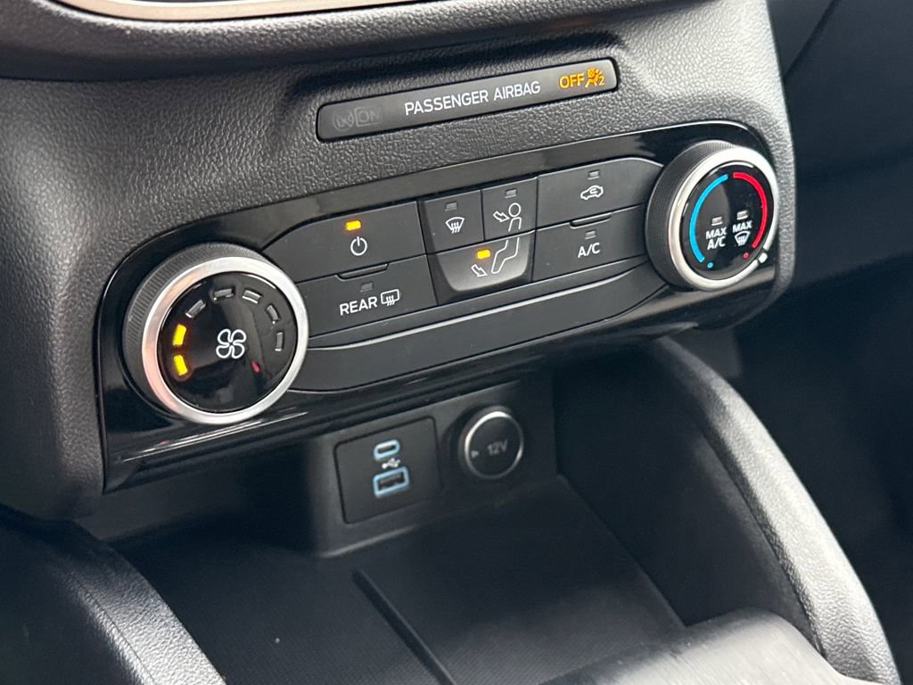 Certified 2021 Ford Escape SE image 22