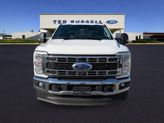 Certified 2025 Ford F250 XLT AWD/4WD image 8