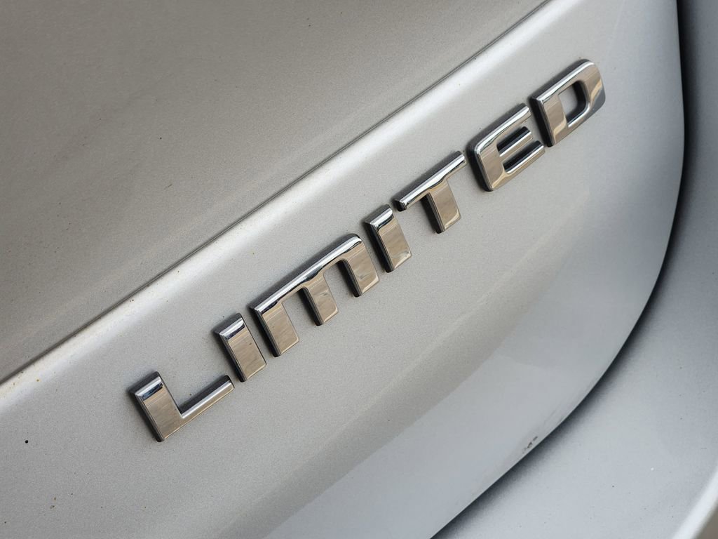 Used 2021 Jeep Grand Cherokee L Limited RWD image 11