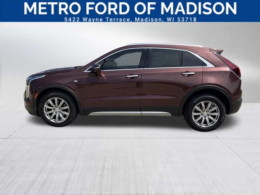 Used 2023 Cadillac XT4 Premium Luxury FWD image 3
