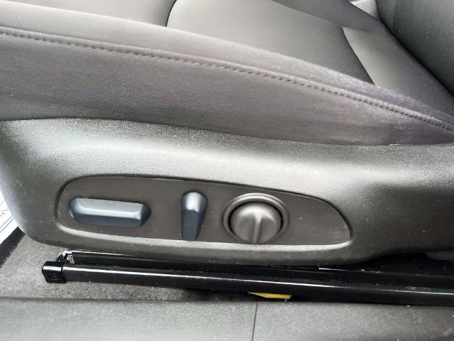 Used 2024 Chevrolet Malibu LT FWD image 18