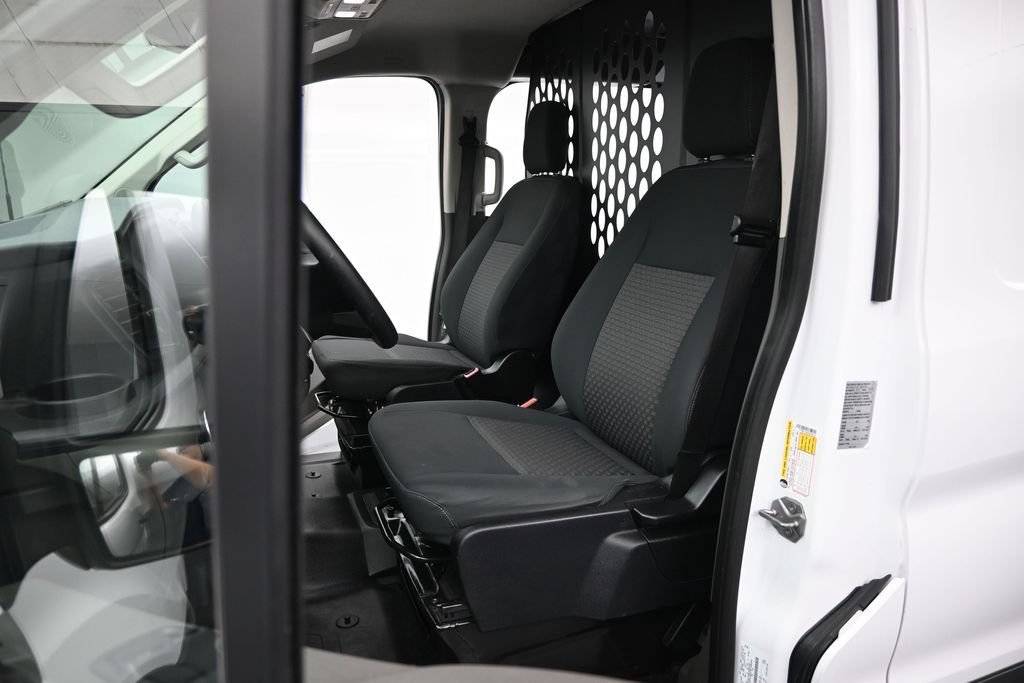 Certified 2025 Ford Transit 250 Low Roof w/ Exterior Upgrade Package RWD image 9