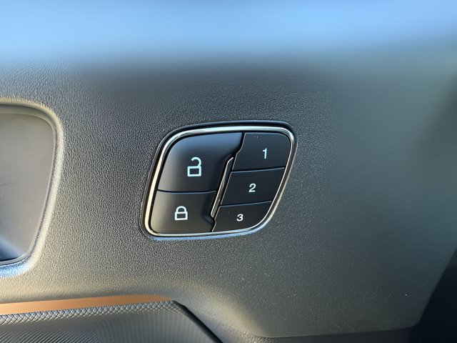 Certified 2025 Ford Bronco Sport Outer Banks w/ Outer Banks Tech Package+ AWD/4WD image 22