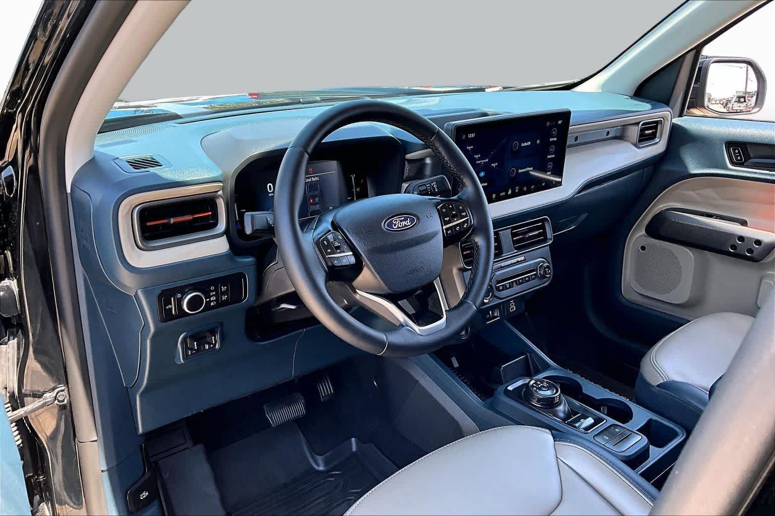 Certified 2025 Ford Maverick Lariat w/ 4K Tow Package AWD/4WD image 16