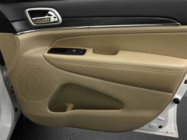 Used 2019 Jeep Grand Cherokee Limited image 45