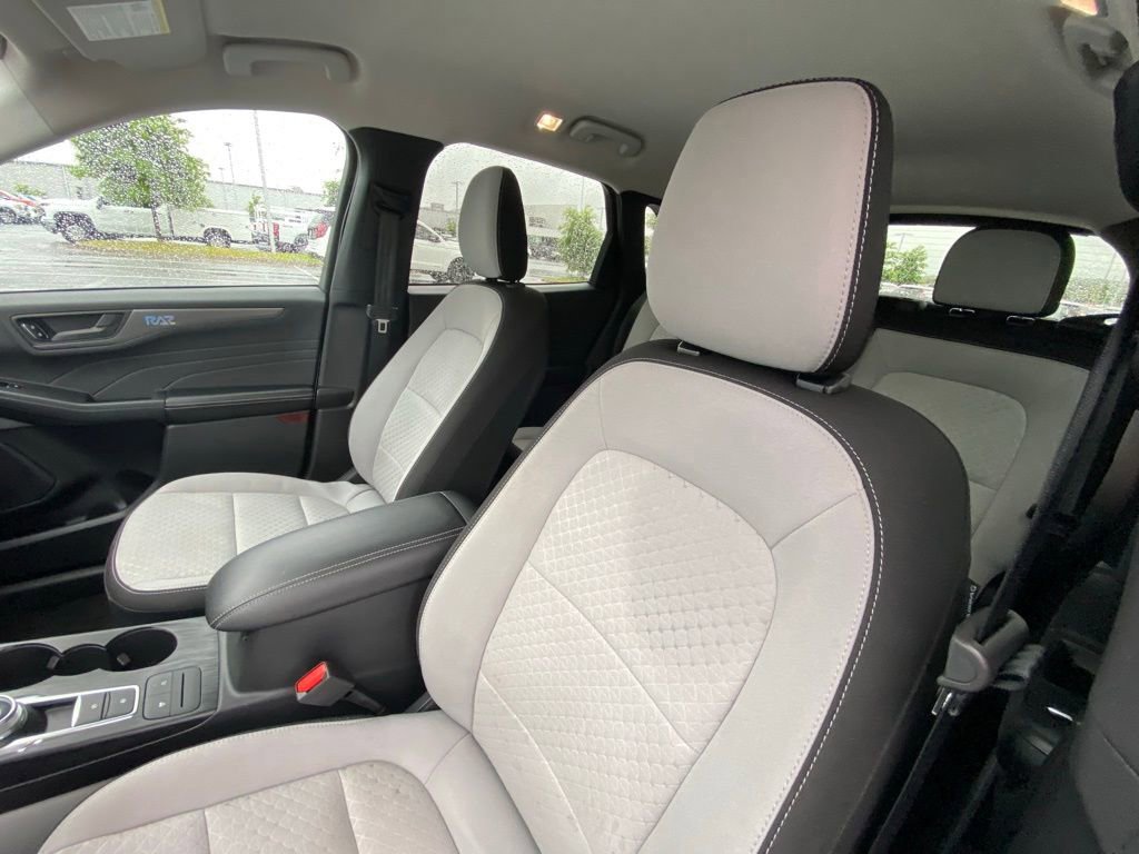 Certified 2024 Ford Escape Active FWD image 20