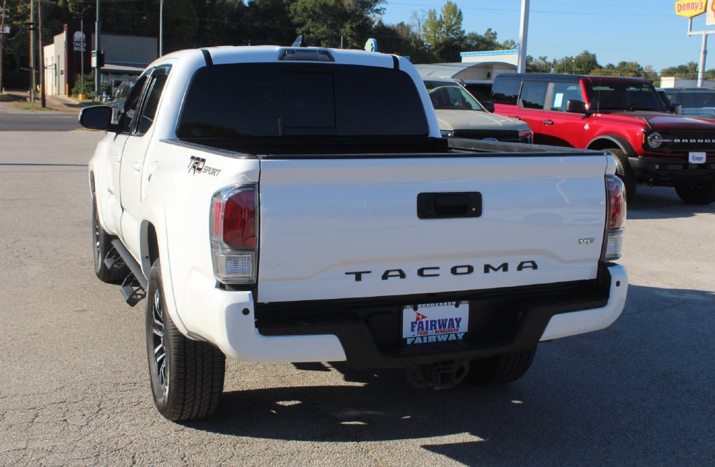Used 2021 Toyota Tacoma TRD Sport w/ Technology Package RWD image 11