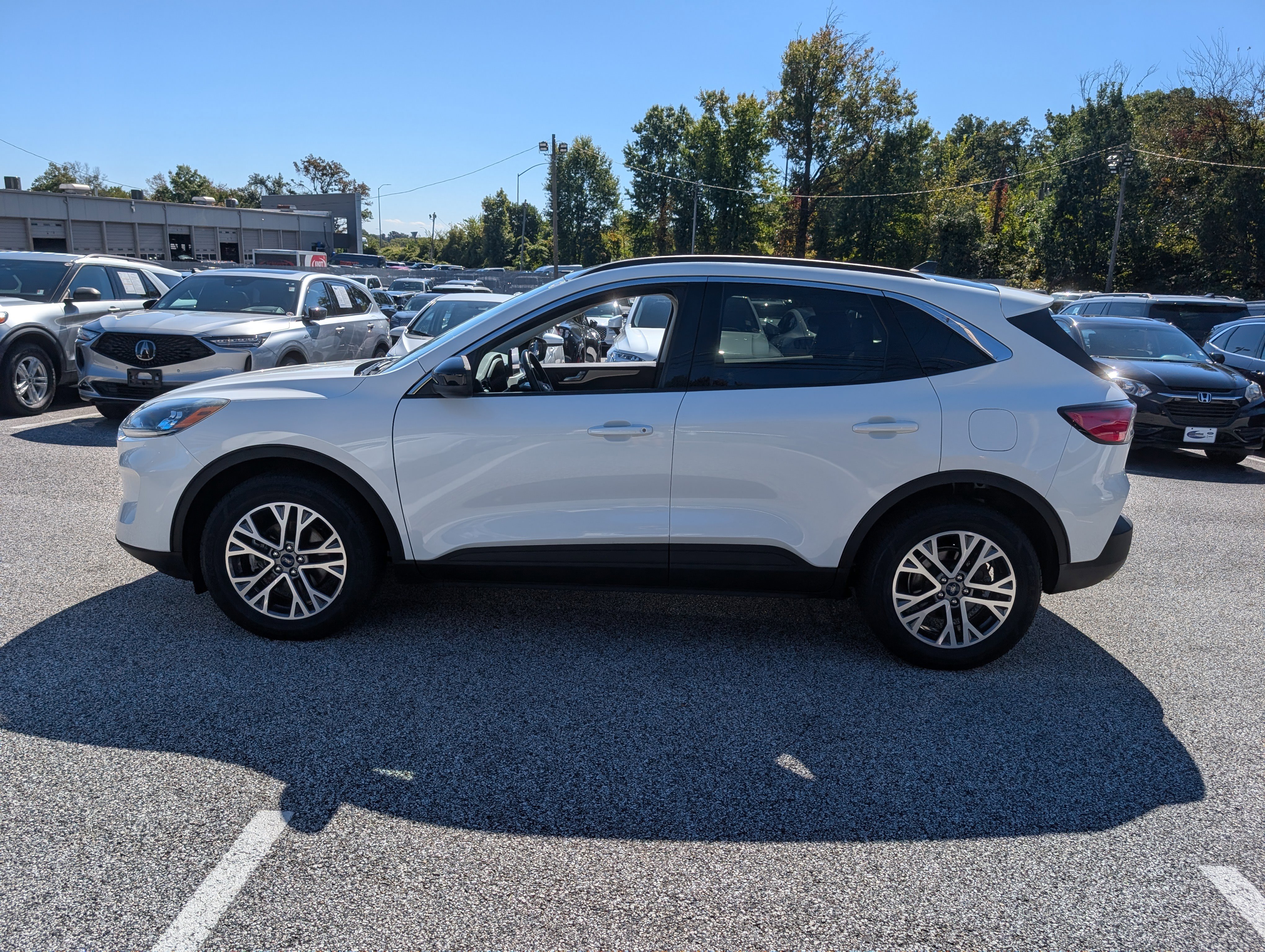 Certified 2022 Ford Escape SEL w/ Technology Package image 3