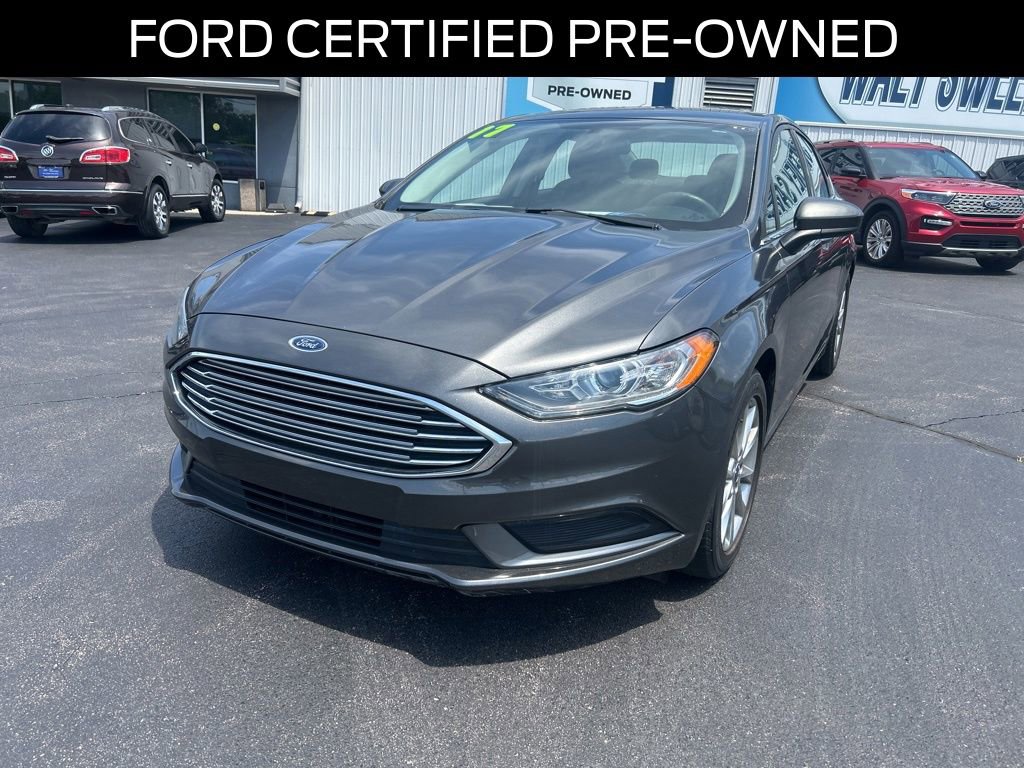 Certified 2017 Ford Fusion SE w/ Fusion SE Technology Package FWD image 2
