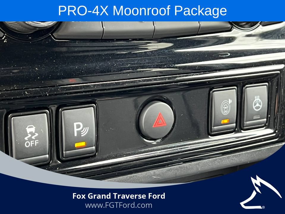 Used 2022 Nissan Titan PRO-4X w/ Pro-4x Convenience Package AWD/4WD image 31