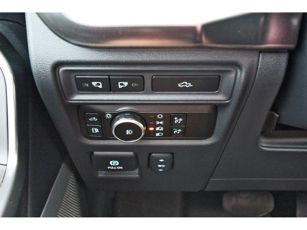 Certified 2023 Ford F150 Platinum w/ Equipment Group 701A High AWD/4WD image 19