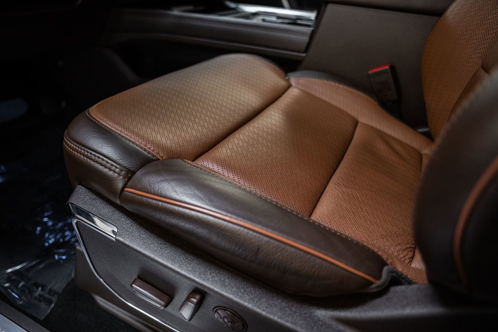 Certified 2024 Ford F350 King Ranch w/ Chrome Package image 52