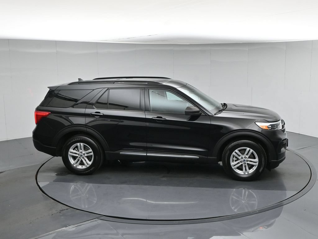 Certified 2024 Ford Explorer XLT RWD image 50