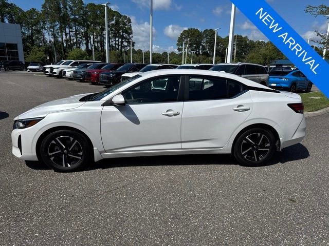 Used 2024 Nissan Sentra SV FWD image 12