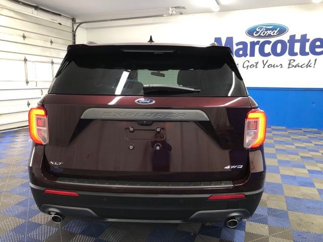 Certified 2022 Ford Explorer XLT w/ Equipment Group 202A image 11