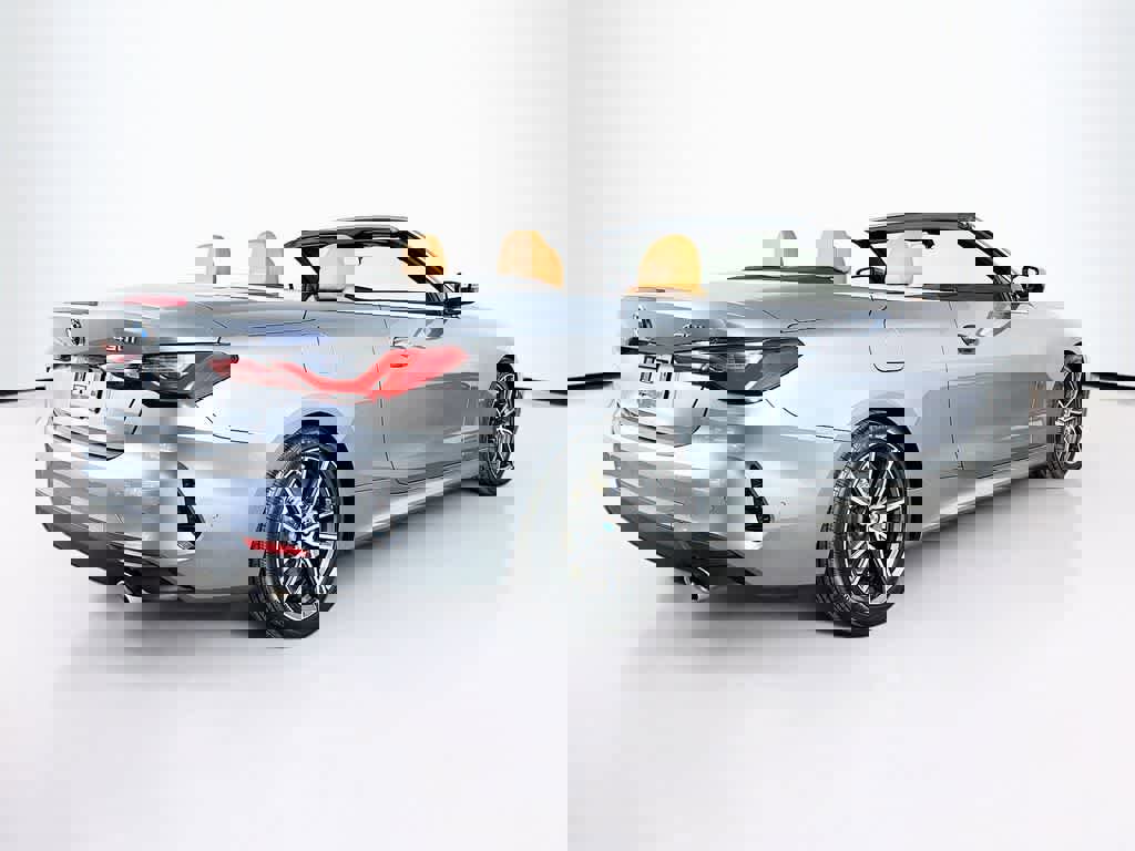 Used 2023 BMW 430i Convertible image 5