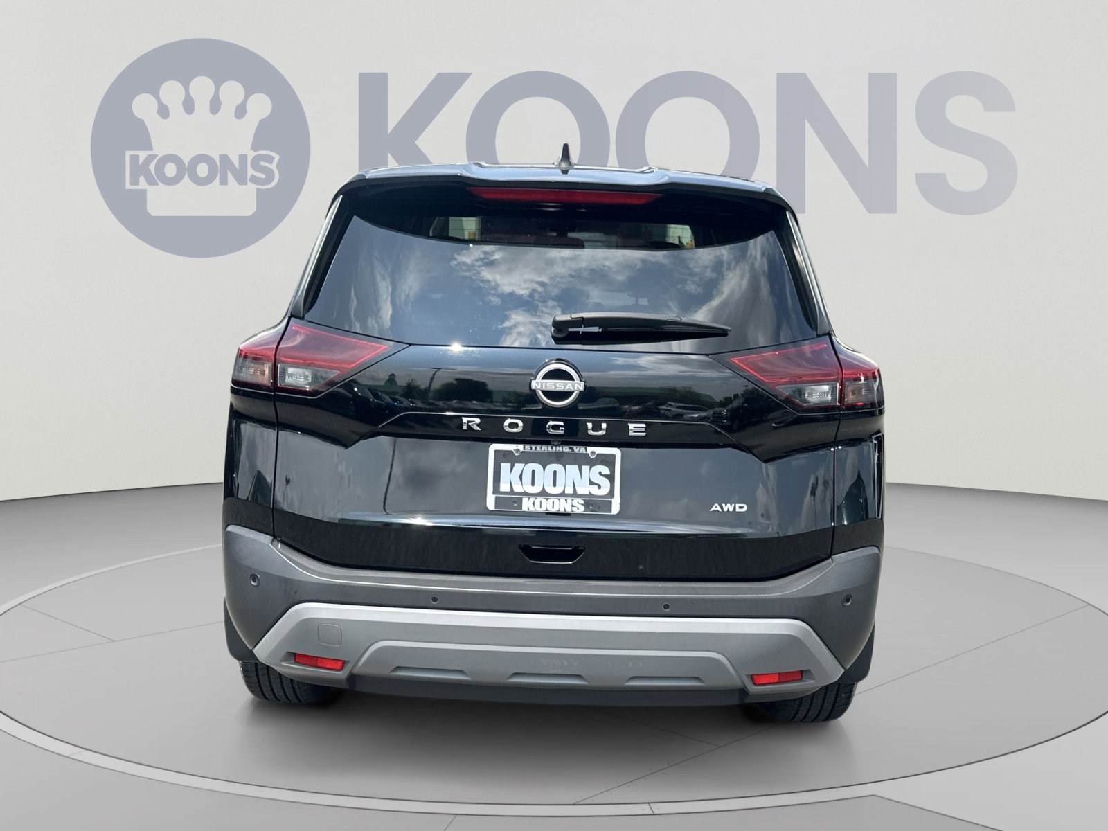 Used 2023 Nissan Rogue S AWD/4WD image 10