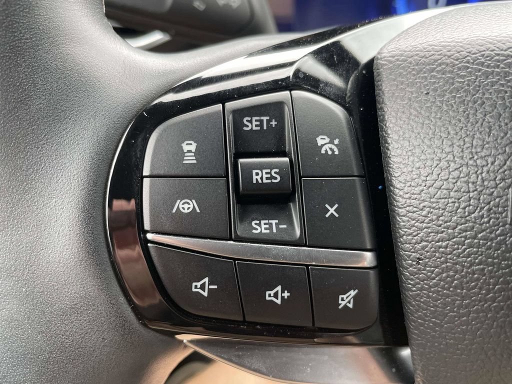 Certified 2023 Ford Explorer Platinum w/ Technology Package AWD/4WD image 27