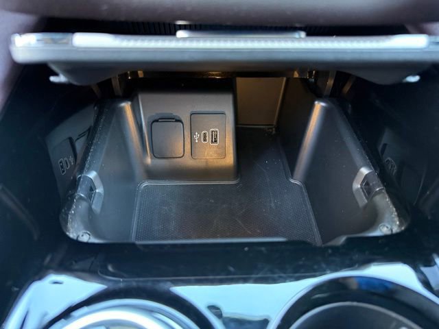 Certified 2025 Ford Explorer Platinum w/ LUX Leather Package image 32