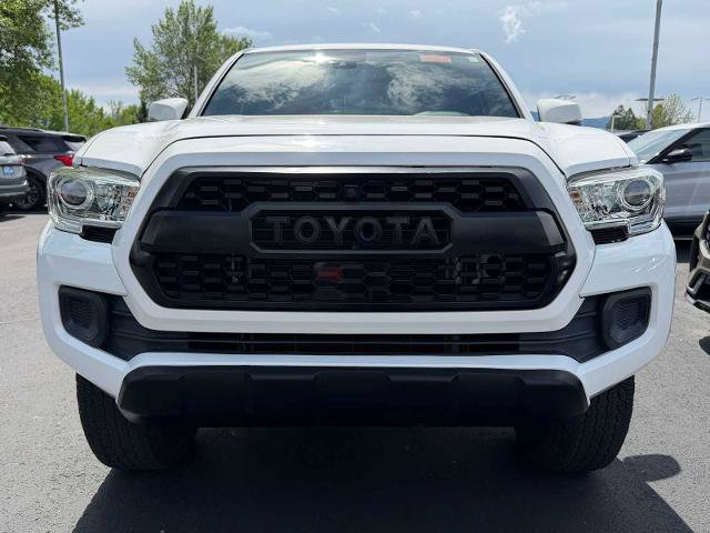 Used 2021 Toyota Tacoma TRD Off-Road w/ Technology Package AWD/4WD image 2