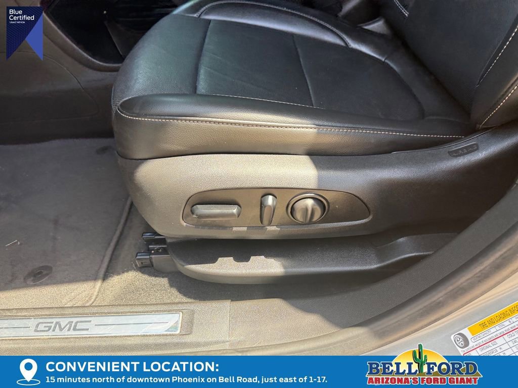 Used 2023 GMC Acadia SLT w/ Preferred Package image 24