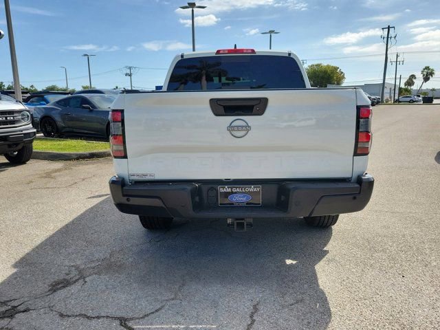 Used 2025 Nissan Frontier S RWD image 3