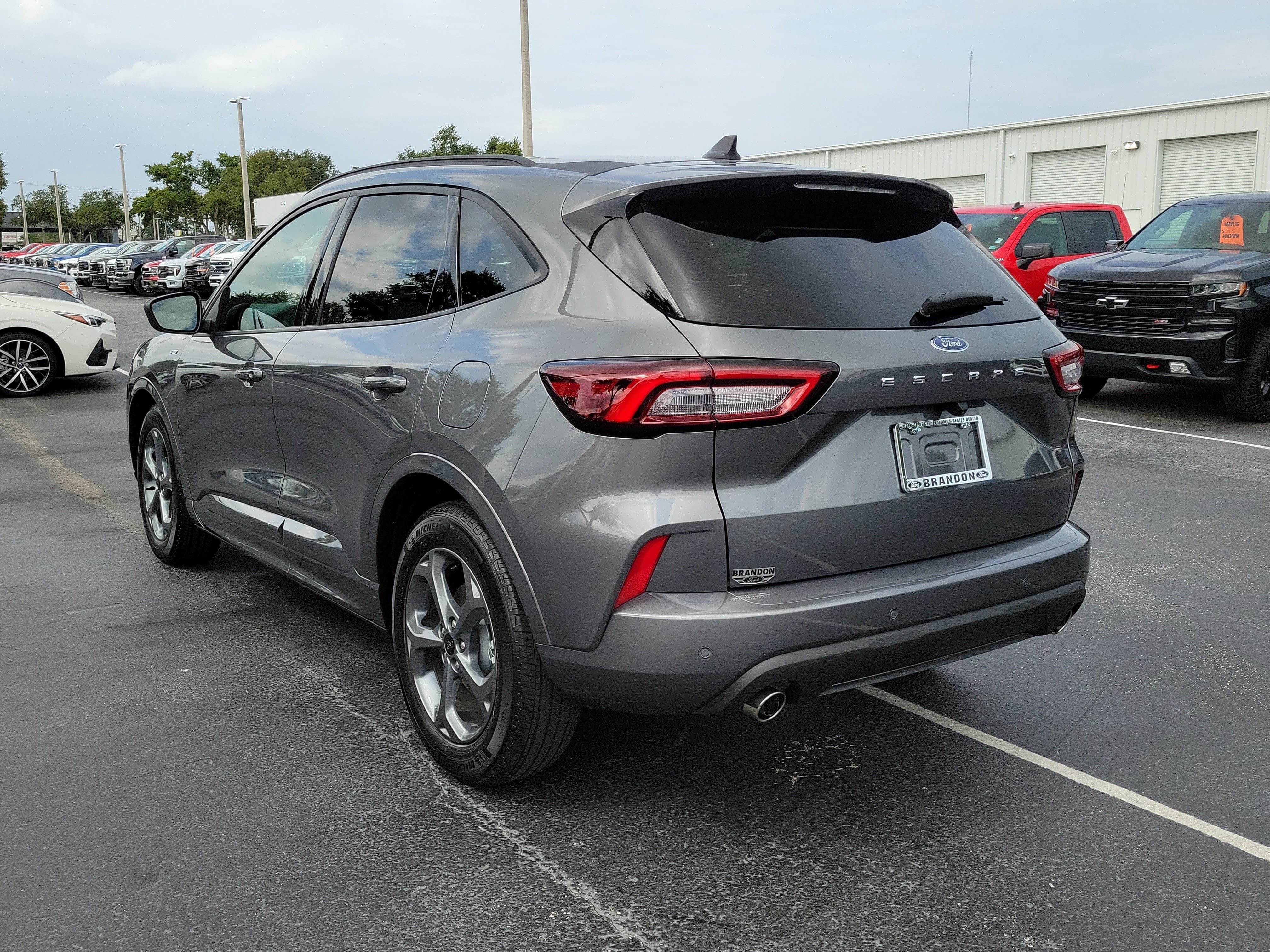 Certified 2023 Ford Escape ST-Line w/ Tech Pack #1 FWD image 7
