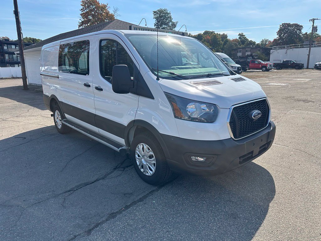 Certified 2025 Ford Transit 250 Low Roof w/ Exterior Upgrade Package RWD image 3