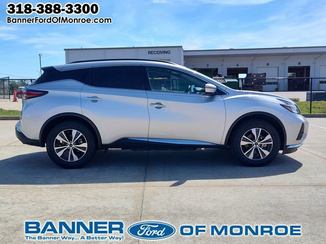 Used 2023 Nissan Murano SV image 2