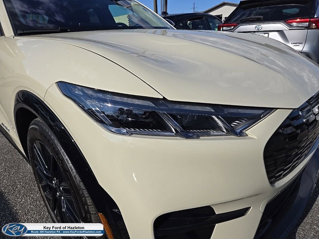 Certified 2025 Ford Mustang Mach-E Premium w/ Sport Appearance Package AWD/4WD image 10