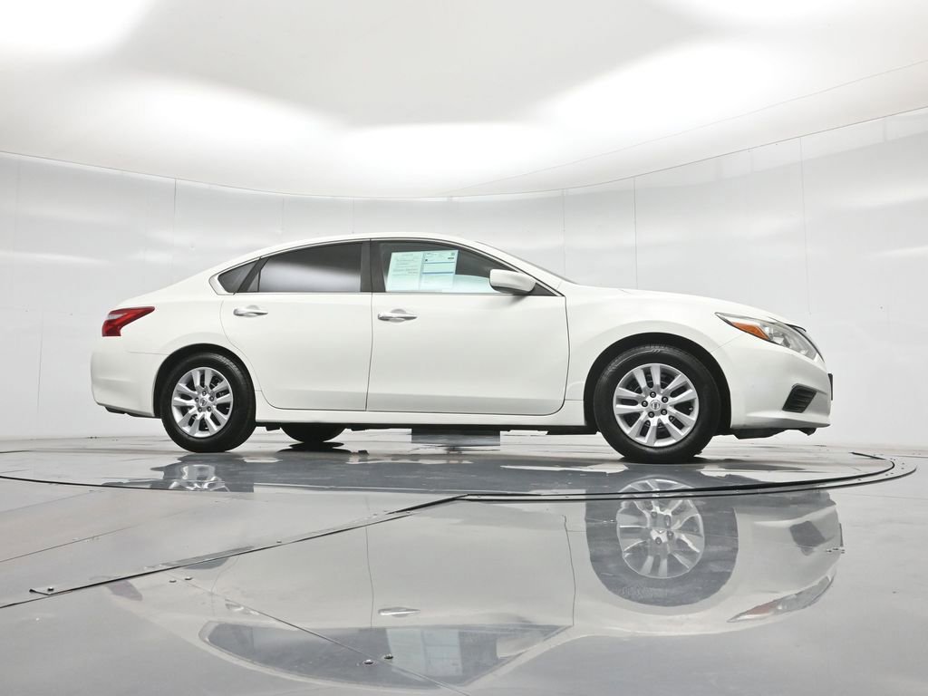 Used 2017 Nissan Altima 2.5 S w/ Power Driver Seat Package image 11