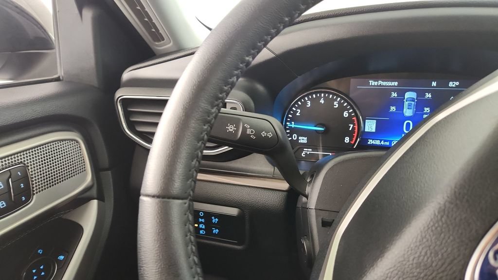 Certified 2024 Ford Explorer Limited w/ Equipment Group 301A AWD/4WD image 20