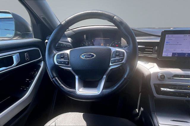 Certified 2022 Ford Explorer XLT AWD/4WD image 5